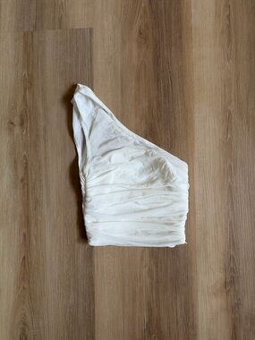 Tiger Mist Cream One-Shoulder Ruching Crop Top